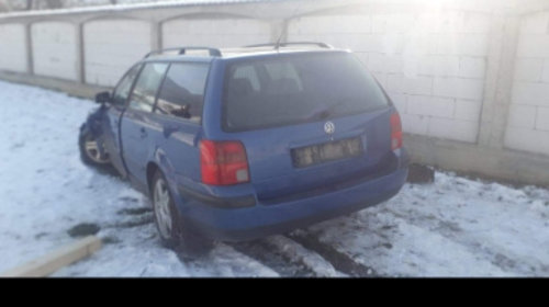 Dezmembrez Volkswagen Passat B5 2000 Combi 1.9 tdi