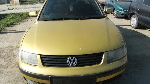 Dezmembrez VOLKSWAGEN PASSAT B5 din 1999 (1.9