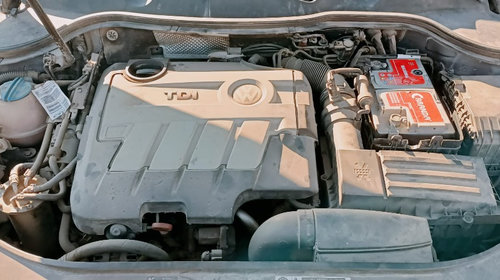 Dezmembrez Volkswagen Passat B6 2.0 TDi an 2009 cod motor CBD 81 kw