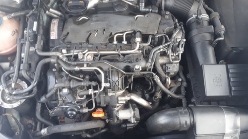 Dezmembrez Volkswagen Passat B6 fabricatie 2010 motor 2.0 Tdi CBD common rail