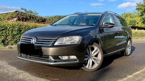 Dezmembrez Volkswagen Passat B7 2012 Combi 2.