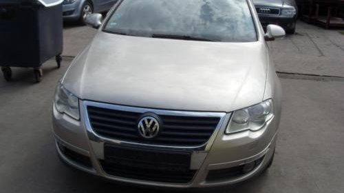 Dezmembrez Volkswagen Passat Xenon 2.0 BMP 20