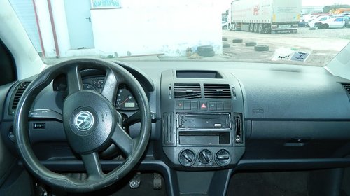 Dezmembrez Volkswagen Polo - 2005