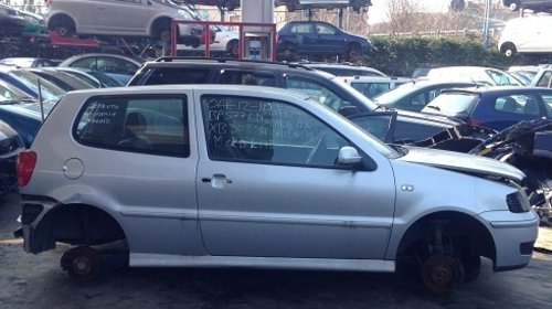 Dezmembrez Volkswagen Polo 6N2 1.4 16V AUB 2001