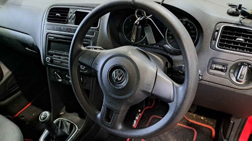 Dezmembrez Volkswagen Polo 6R 2012 Hatchback 1.2 TDI CFWA