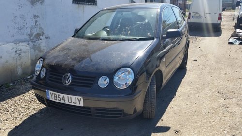 Dezmembrez Volkswagen Polo 9n 1.2 40kw 54cp 2005