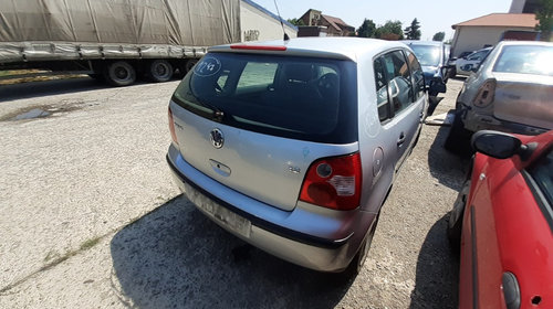 Dezmembrez Volkswagen Polo 9N 1.2 benzina