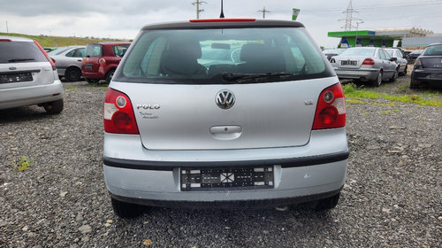 Dezmembrez Volkswagen Polo 9N 2002 Hatchback 1.2 benzină 47kw