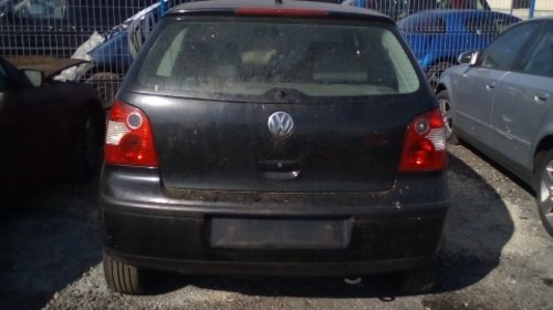 Dezmembrez Volkswagen Polo ,an 2003