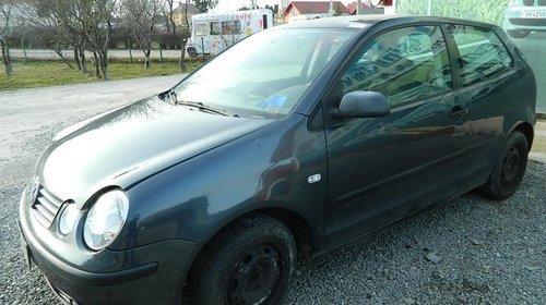 Dezmembrez Volkswagen Polo , an 2003