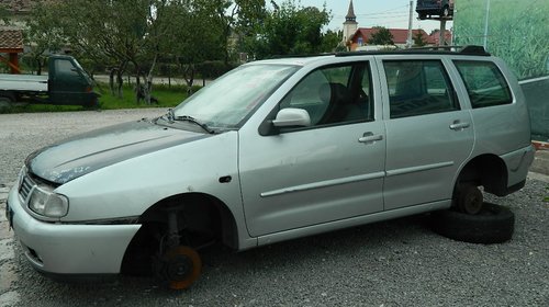 Dezmembrez Volkswagen Polo din 2000-2001