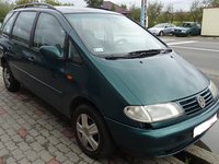 Dezmembrez Volkswagen Sharan 1.9 TDI 110 CP din 1997 volan pe stanga