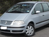 Dezmembrez Volkswagen Sharan 1.9 TDI din 2002 volan pe stanga