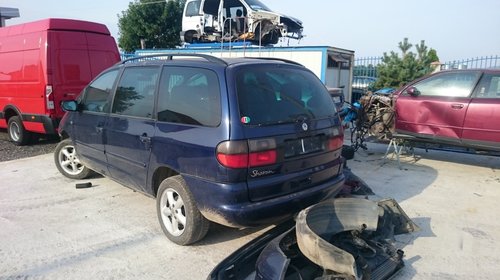 Dezmembrez Volkswagen Sharan 1.9 tip motor AFN