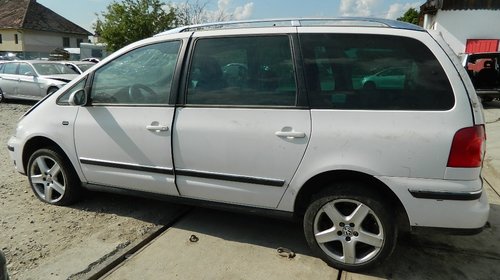 Dezmembrez Volkswagen Sharan , 2004-2010