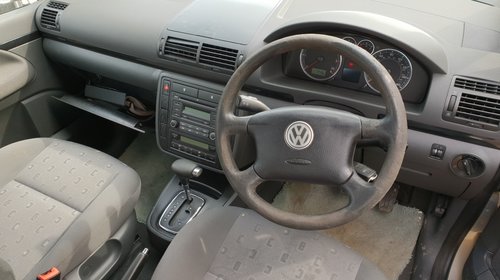 Dezmembrez Volkswagen Sharan 2005 1.9tdi BVK