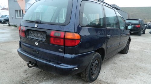 Dezmembrez VOLKSWAGEN SHARAN, model masina 1998 Oradea