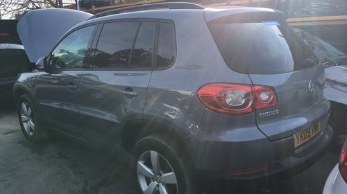 Dezmembrez Volkswagen Tiguan 2009 suv 2.0 tdi