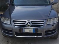 Dezmembrez Volkswagen Touareg 5.0 TDi V10 an 2005