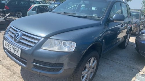 Dezmembrez Volkswagen Touareg 7L 2005 jeep 2.