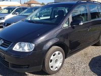 Dezmembrez Volkswagen Touran 1.9 TDI 105CP din 2006 volan pe stanga