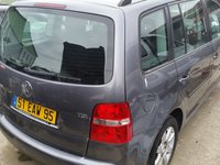 Dezmembrez Volkswagen Touran 2006 2.0tdi 1.9 tdi