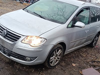 Dezmembrez Volkswagen Touran 2008 facelift 1.9 TDi cod motor BLS