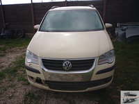 Dezmembrez Volkswagen Touran