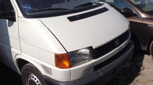 Dezmembrez Volkswagen Transporter T4