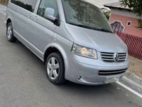 Dezmembrez Volkswagen Transporter T5 2.5 Cod motor AXD