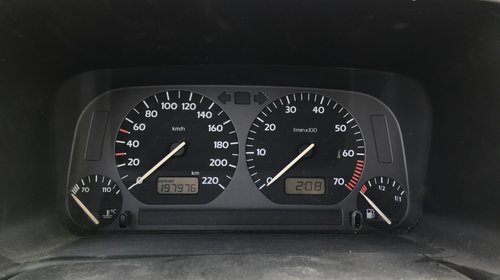 Dezmembrez Volkswagen Vento 1.8 benzina