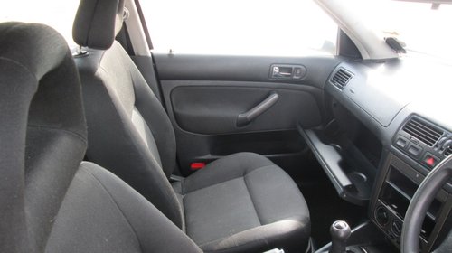 Dezmembrez volswagen bora 1.9 tdi 2002