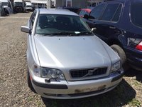 Dezmembrez Volvo S40 1.9 DIESEL, AN 2004