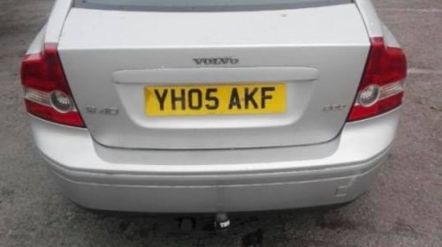 Dezmembrez volvo s40 2.0d 2006