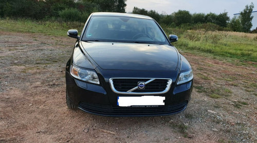 Dezmembrez Volvo S40 2006 Berlina 2.0 D, 100K