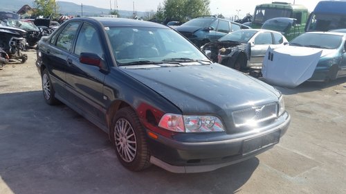 Dezmembrez Volvo S40, an 1999, 1.9 diesel