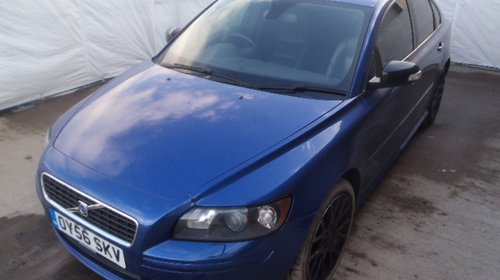 Dezmembrez Volvo S40 V50 Piese O.E.M.