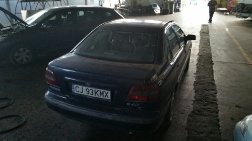 Dezmembrez Volvo S40i 1.8i si 1.9 diesel an 1999 cu clima