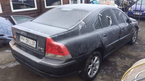 Dezmembrez Volvo S60 2.4 diesel