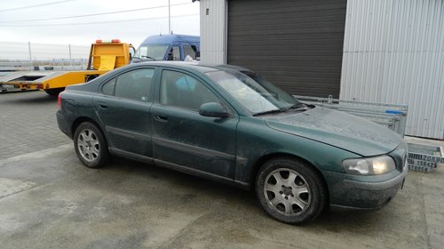 Dezmembrez Volvo S60