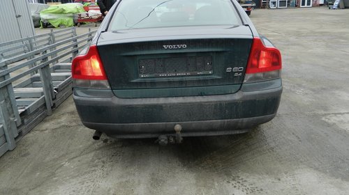 Dezmembrez Volvo S60