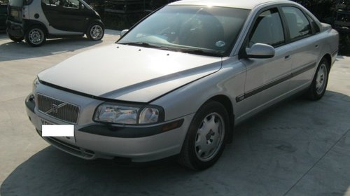 Dezmembrez Volvo S80 din 2001, 2.5d,