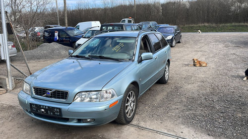 Dezmembrez Volvo V40 1.9 DCI