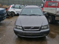 Dezmembrez Volvo V40 2001 combi 1.9