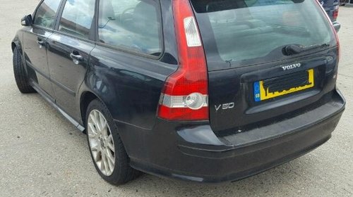 Dezmembrez Volvo V50 1.8i, benzina, 125cp, cutie 5 tr manuala, an 2006