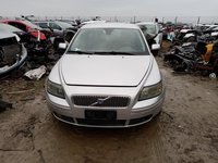 Dezmembrez Volvo V50 2.0 Diesel