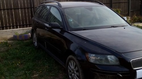 Dezmembrez volvo v50 2005 1.6 diesel 80kw 109cp culoare negru