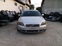 Dezmembrez VOLVO V50 Diesel 2.0 d 100kw / 136 cai putere Model 2006 Volan stanga !!!