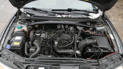 Dezmembrez Volvo V70 Mk 2 (SW) 2000 - 2007 2.4 D D 5244 T2 ( CP: 131, KW: 96, CCM: 2401 ) Motorina