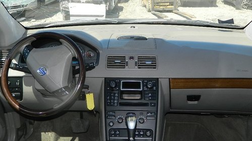 Dezmembrez Volvo XC90 , 2002-2006